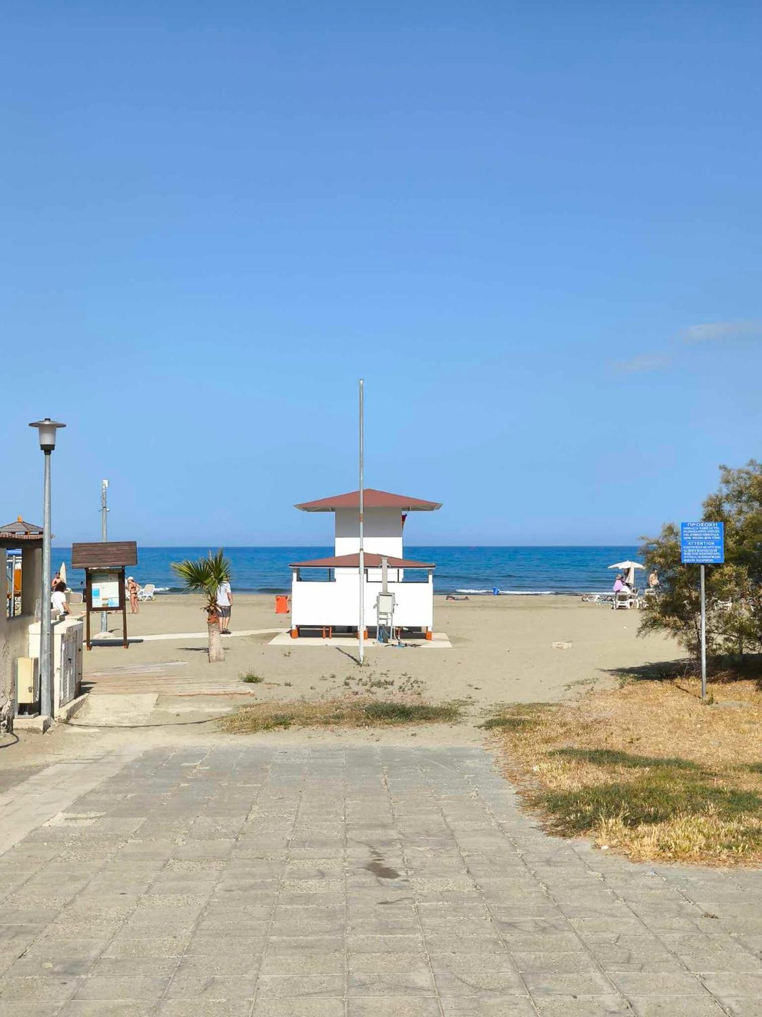 13 Sandy Beach Mackenzie Larnaca Bagian luar foto