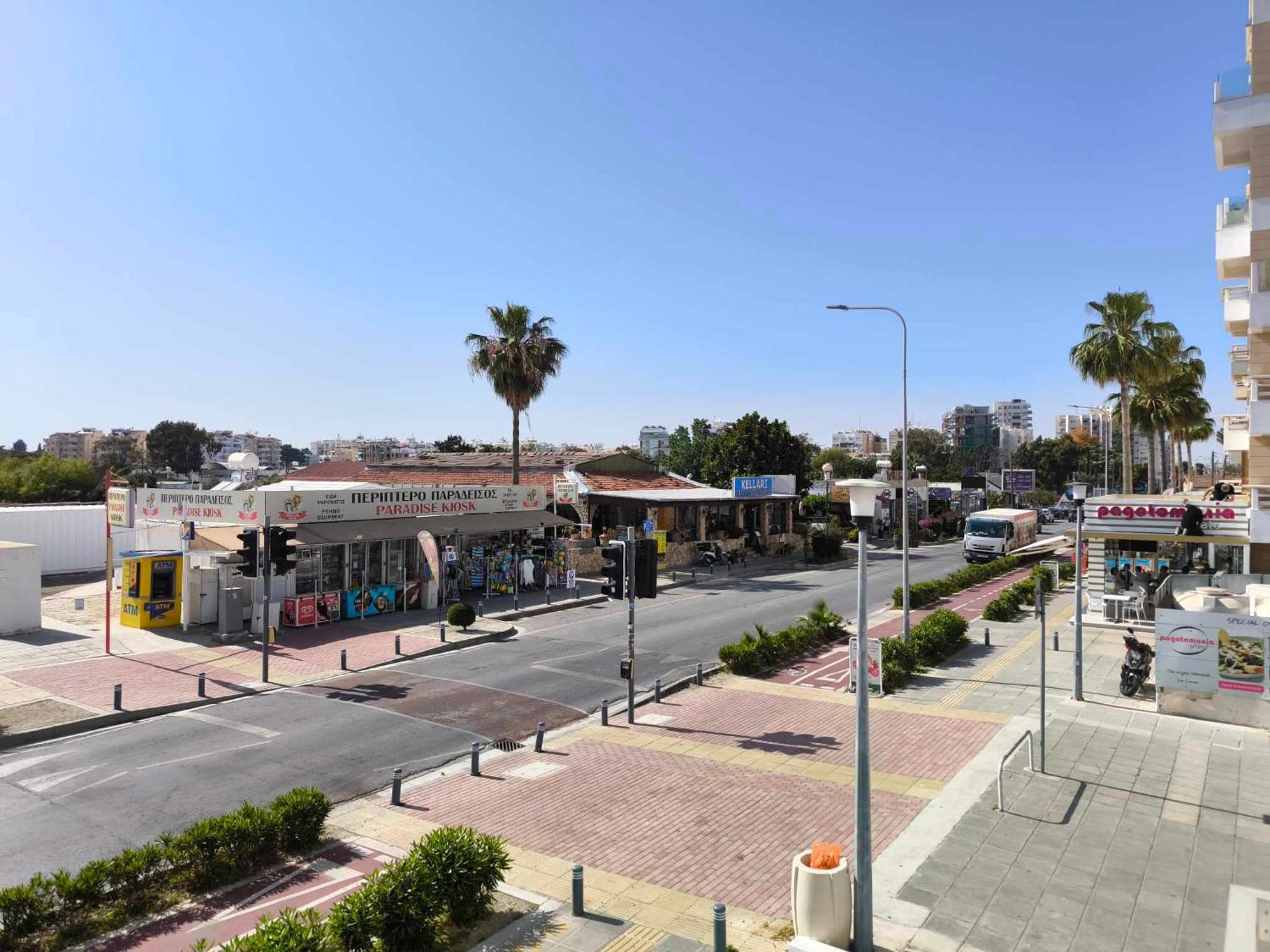 13 Sandy Beach Mackenzie Larnaca Bagian luar foto